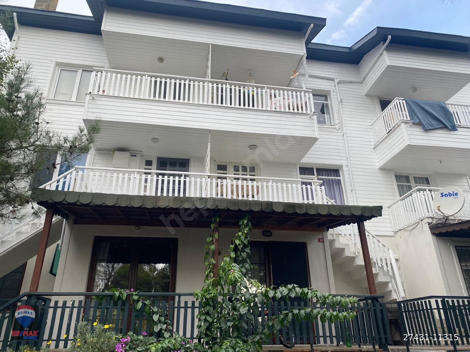 ADALAR BURGAZ ADA MAHALESİNDE SATILIK 4+1 DUBLEX