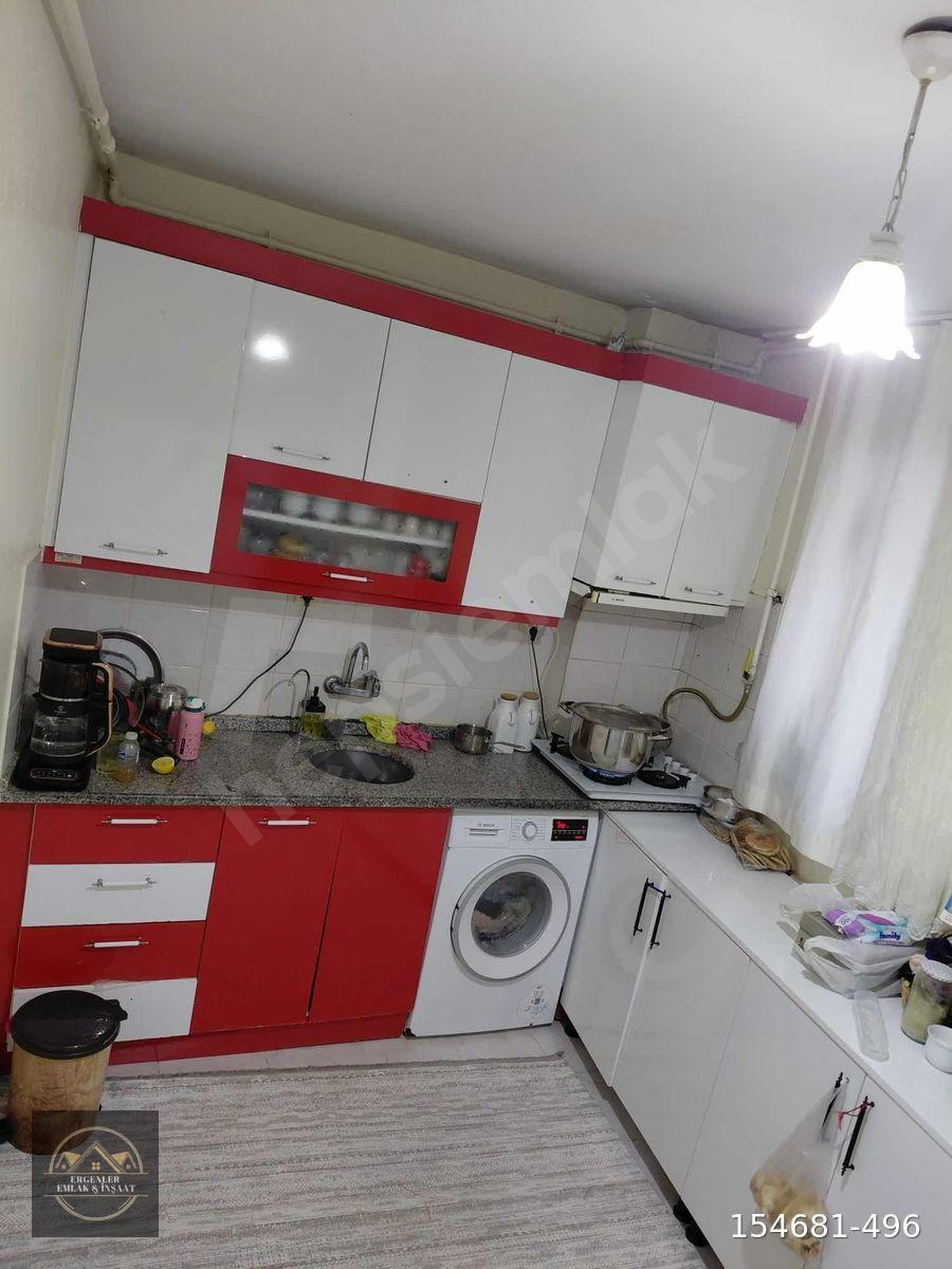 BAĞCILAR KİRAZLI MAH. 1+1 METRO DİBİ SATILIK DAİRE'''