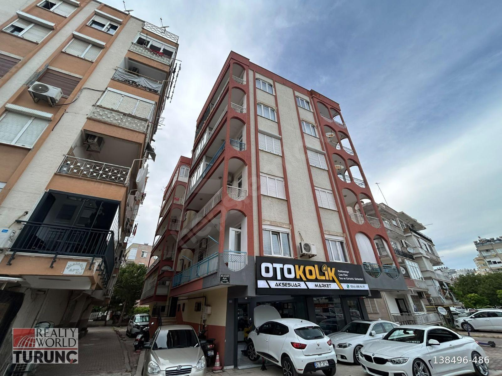 Cumhuriyet'te Cadde Üzerinde 145 m² Geniş 3+1 Tramvaya 300m