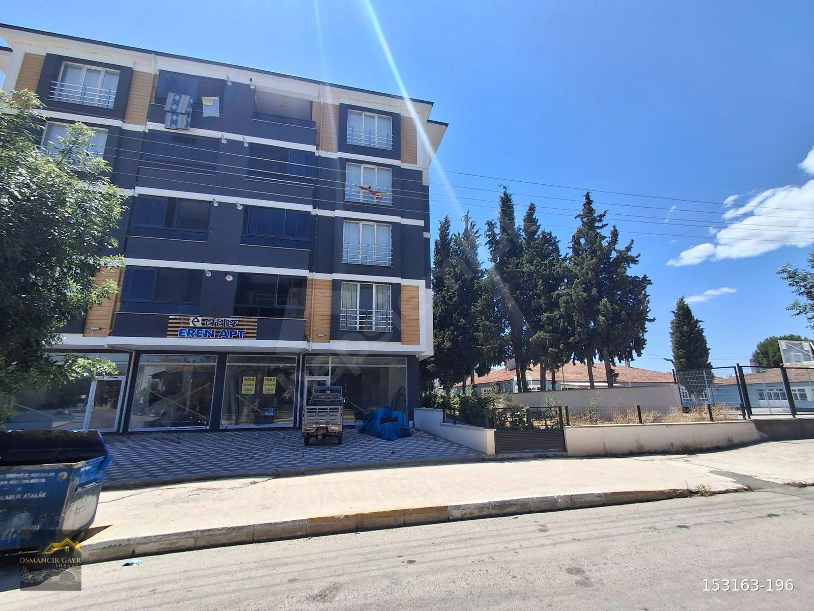 OSMANCIKTA AKŞEMSETTİN OKULUNUN YANINDA ÇİFT BALKONLU LUX 4.KAT. 2+0 DAİRE