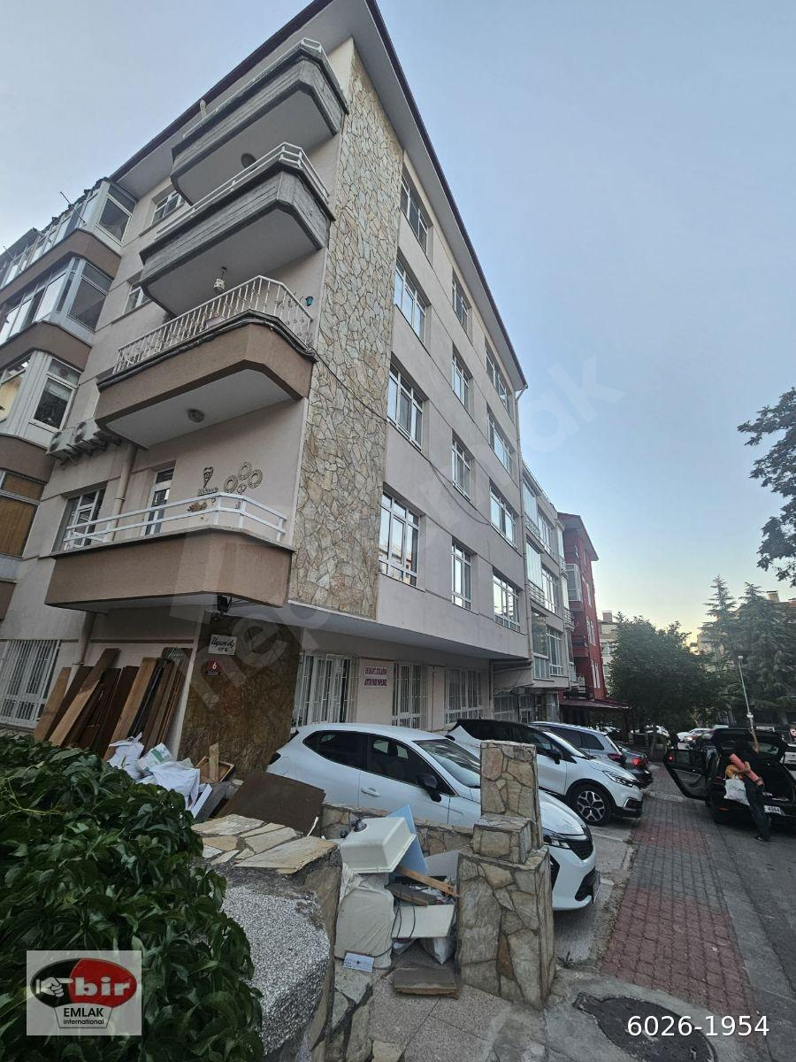 ÇANKAYA FATMA ALİYE SOKAK'TA SEĞMENLER PARKINA 2 DAKİKA SATILIK