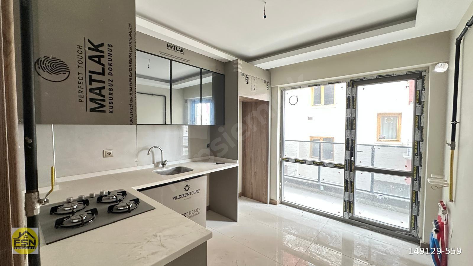 FSN DEN ÇORUM CADDE DE SIFIR ARAKATTA İSKANLI LUX YAPILI 2+1 SATILIK DAIRELER