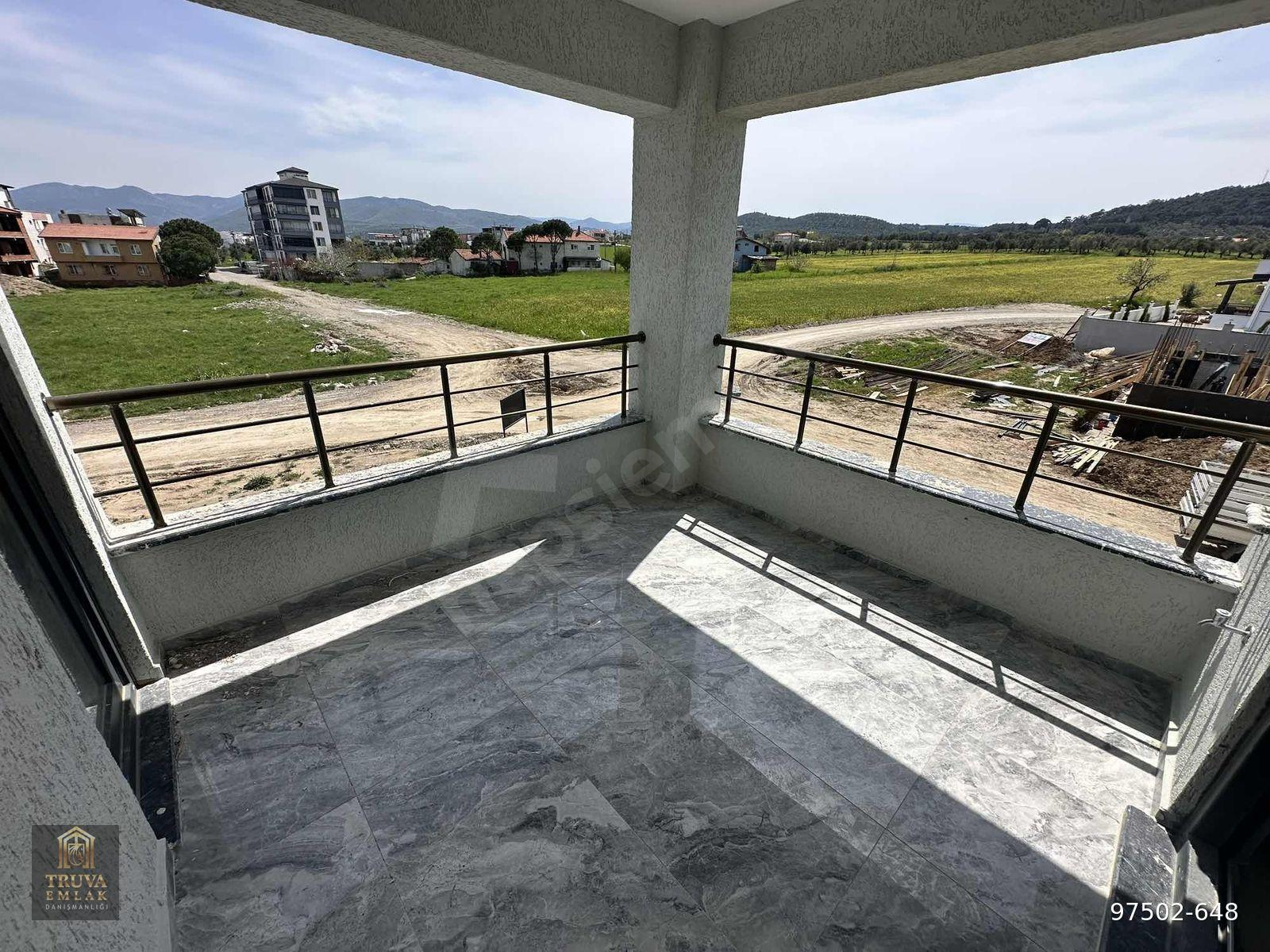 TRUVA'DAN BURHANİYE'DE SATILIK 2+1 MANZARALI,SIFIR,ARA KAT DAİRE