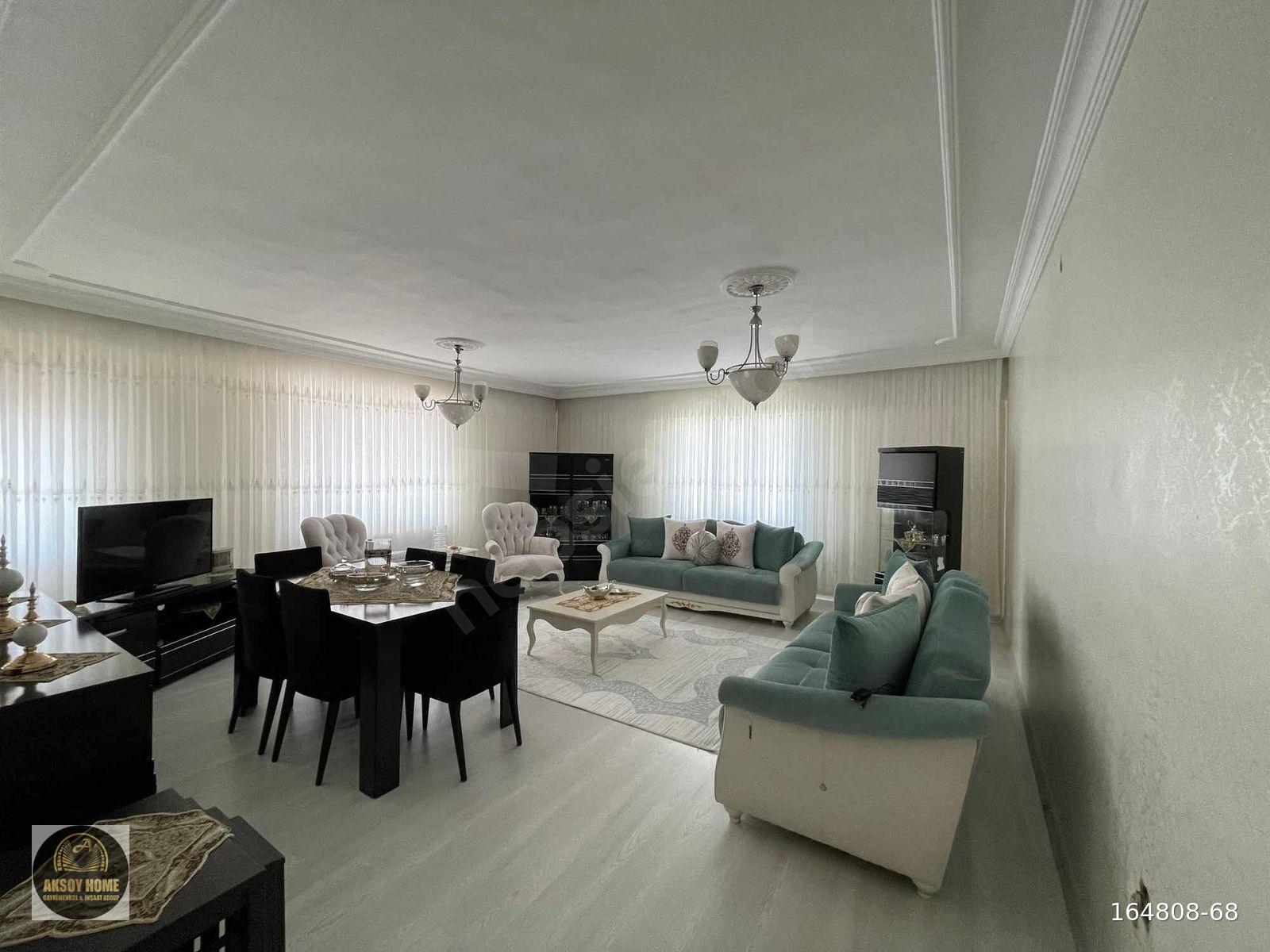 Aksoy'dan toptancılar civarı 4 + 1 satılık daire