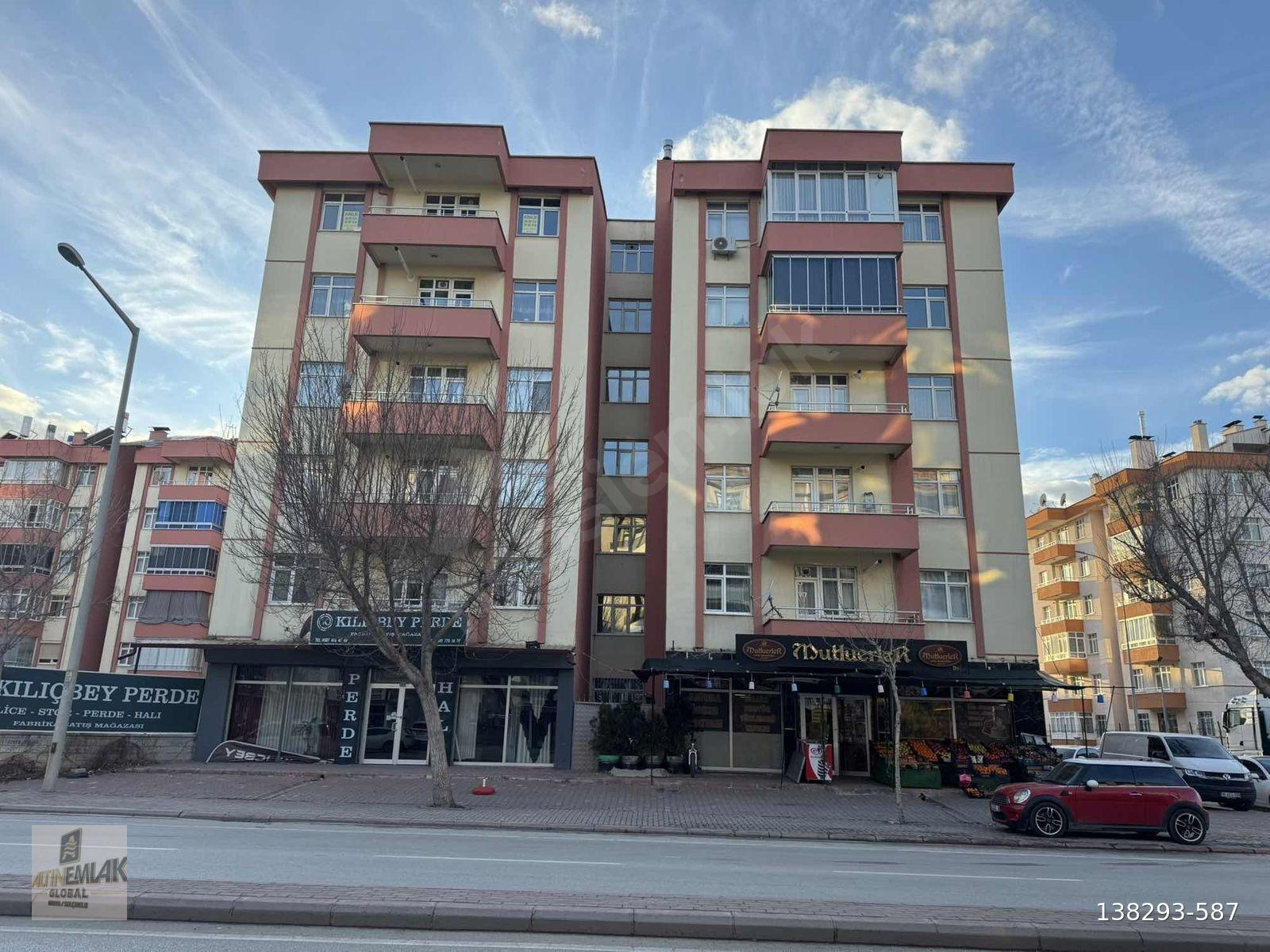 AKBEL SİTESİNDE MERKEZİ KONUMDA TEMİZ 3+1 SATILIK DAİRE