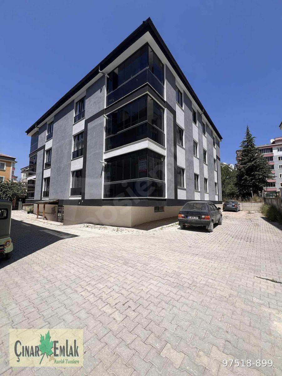ÇINAR EMLAK'TAN YENİ MAHALLE'DE KİRALIK DAİRE