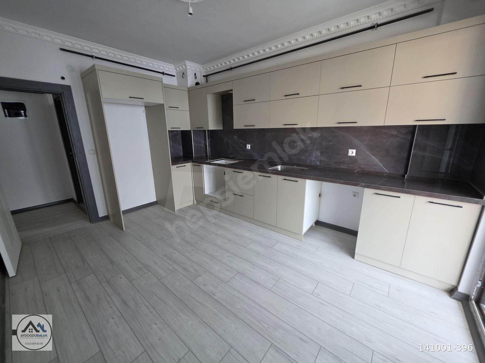 AYDOĞDU'dan ipek taksi civarı 3+1 3.kat full yapılı sıfır daire.