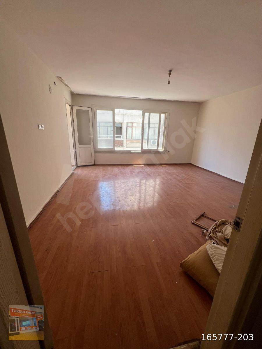 YENİ MAHALLE'DE 3+1 FULL YAPILI ASANSÖRLÜ KİRALIK EV