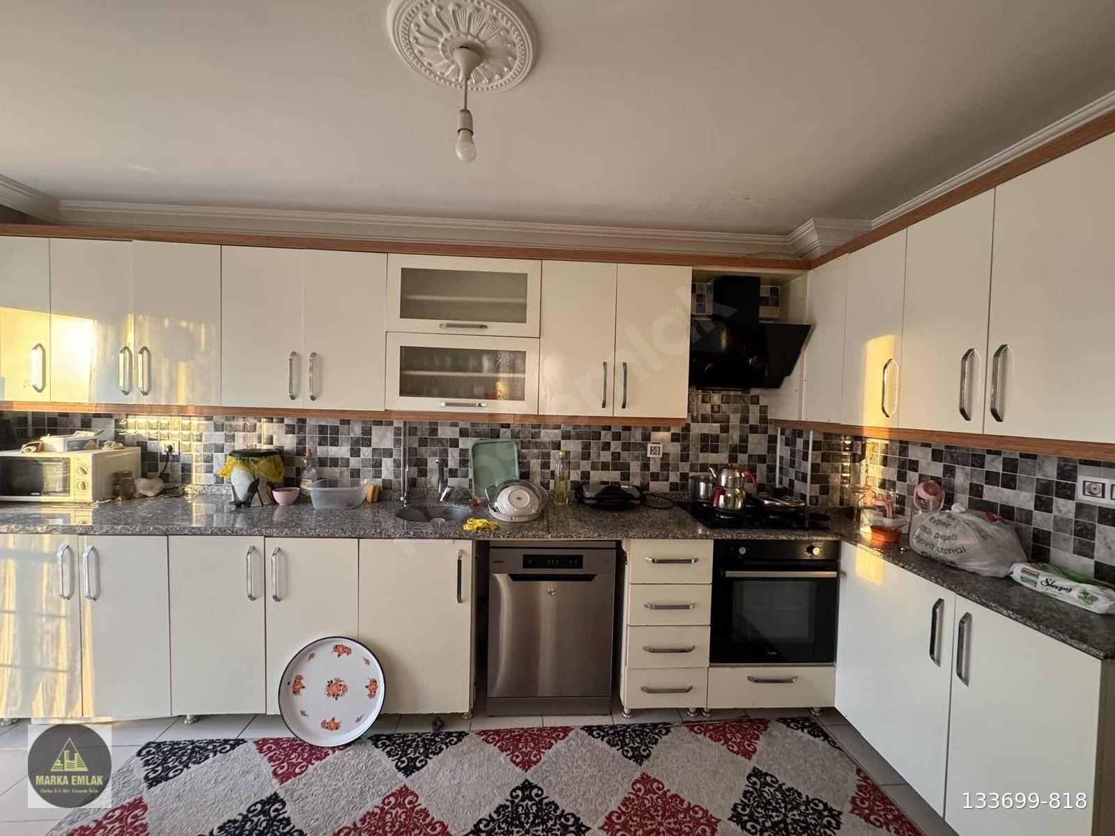 BAHÇELİEVLER MAHALLESİNDE SATILIK FIRSAT DAİRE