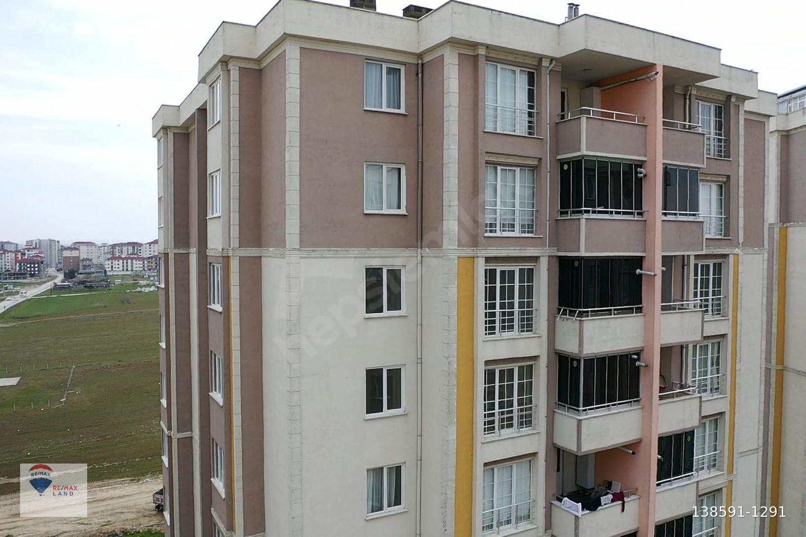 RE/MAX LAND'DEN 3+1 GENİŞ KİRALIK DAİRE