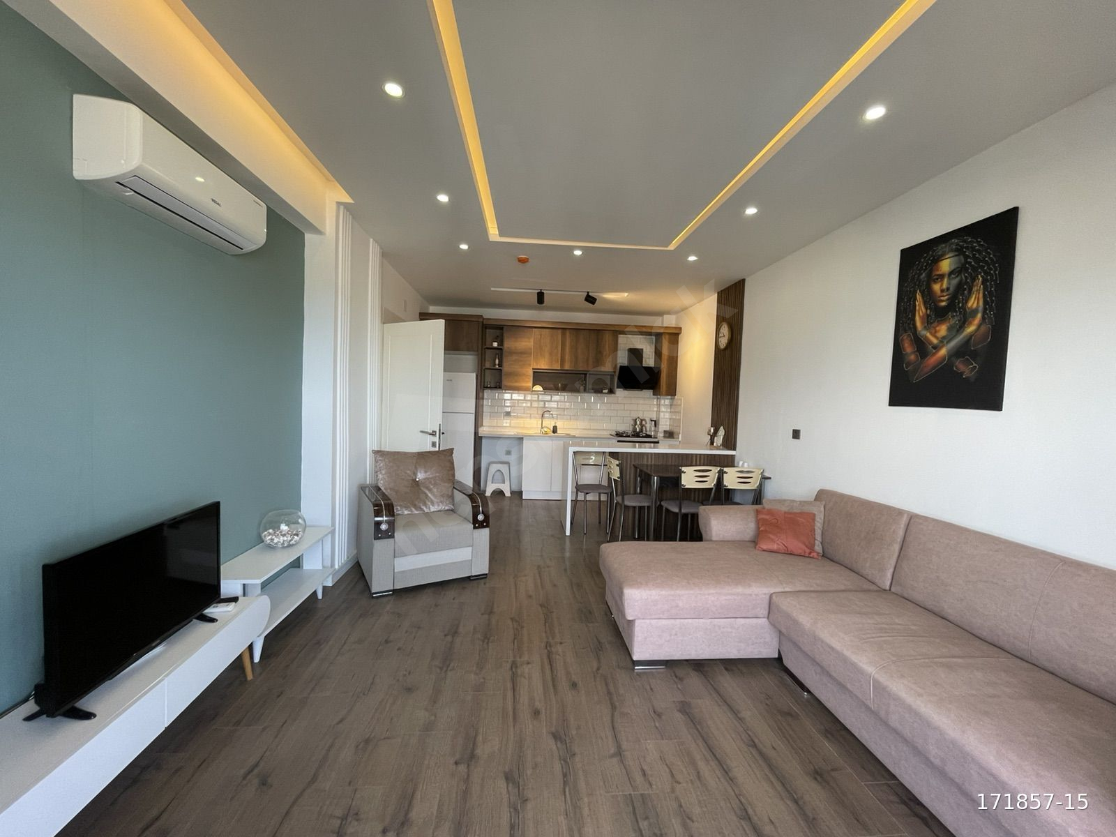 Best emlaktan satılık 1+1 eşyalı daire!!!