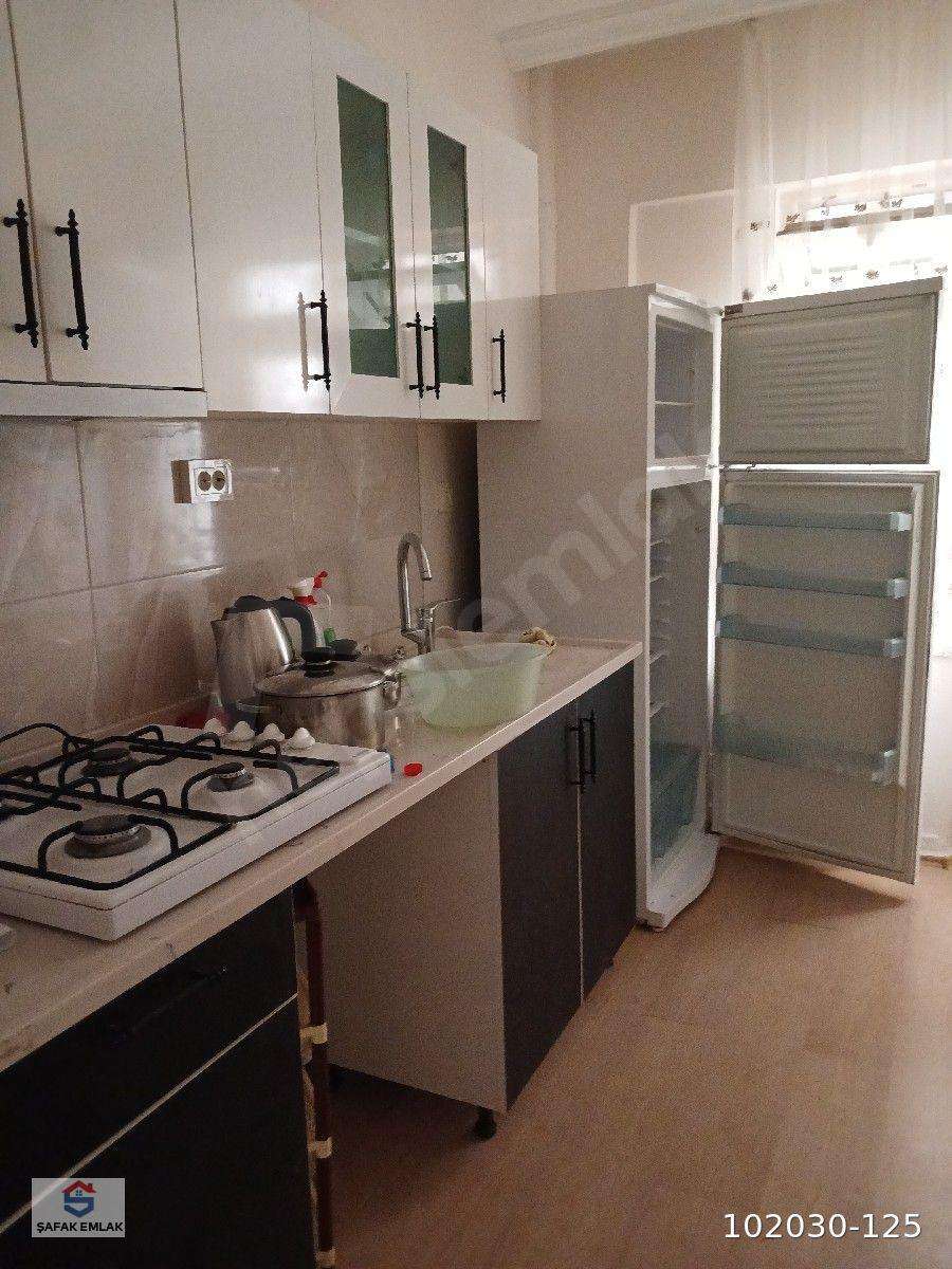 DEMETEVLER'DE ŞAFAK EMKAK'TAN 3+1 EŞYALI KİRALIK DAİRE. (Temiz)