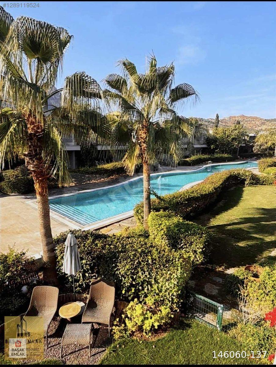 BODRUM GÖLKÖY DE HAVUZLU SİTE İÇERSİNDE KİRALIK DAİRE