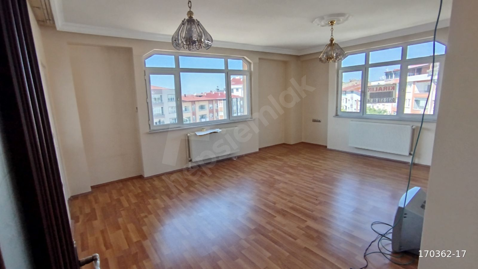 GÜVEN'DEN KARŞIYAKA MUHTARLIK YANI KİRALIK 4+1