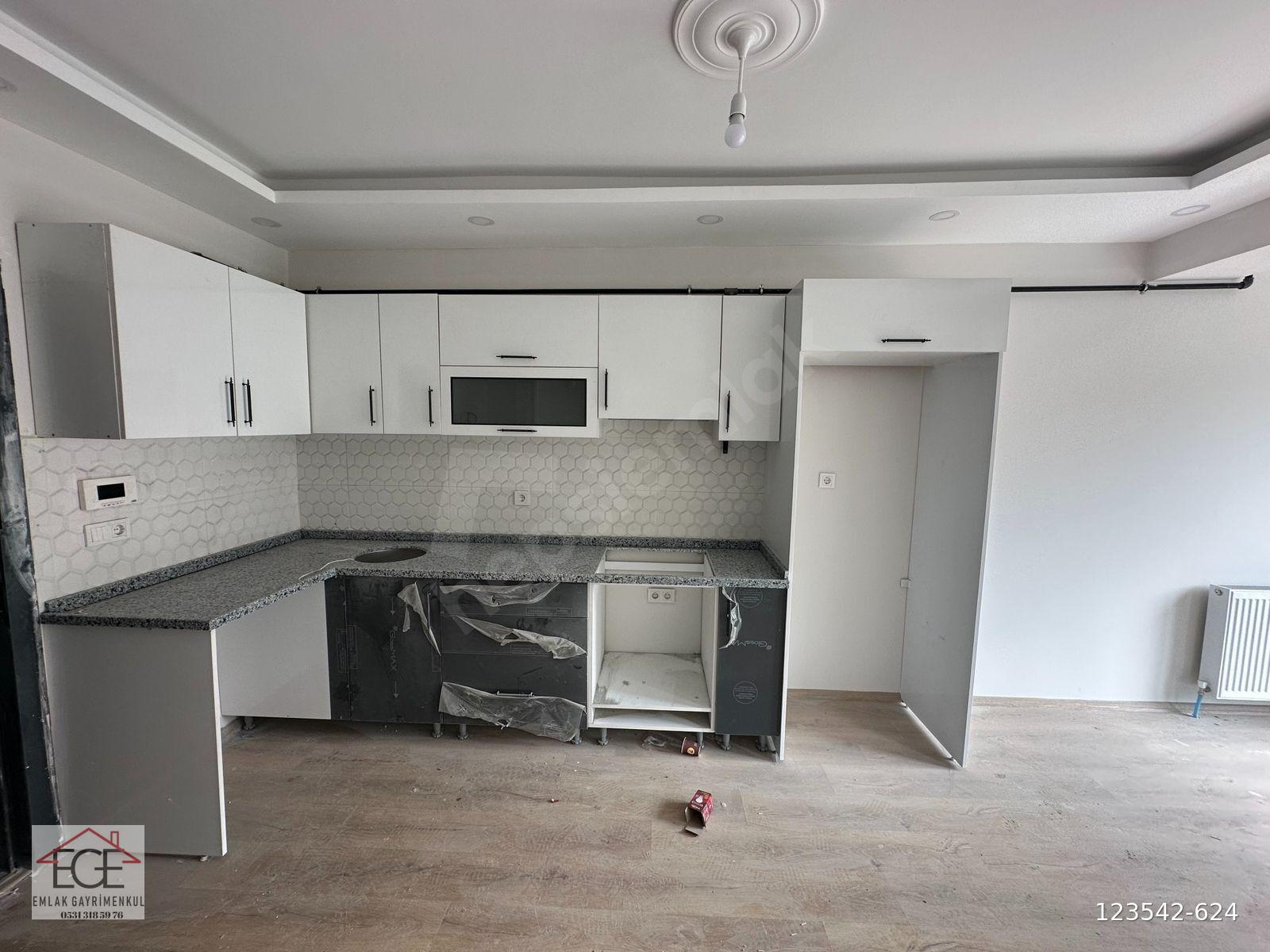 EGE EMLAK'TAN ÖZGÜN YAPININ İÇERİSİNDE SATILIK 1+1 DAİRE