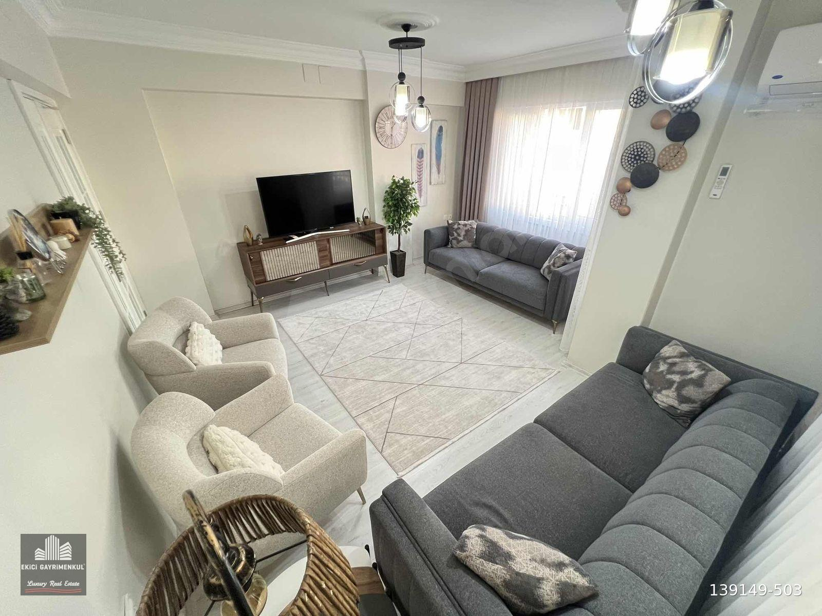 EKİCİ'DEN SARIGÜLLÜK'TE ARA KAT BAKIMLI MASRAFSIZ 2+1 DAİRE
