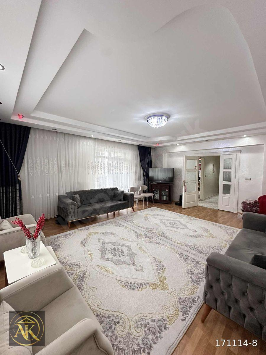 GAZİKENT BELKIS 200 METREKARE GENİŞLİĞİNDE 3+1 DAİRE