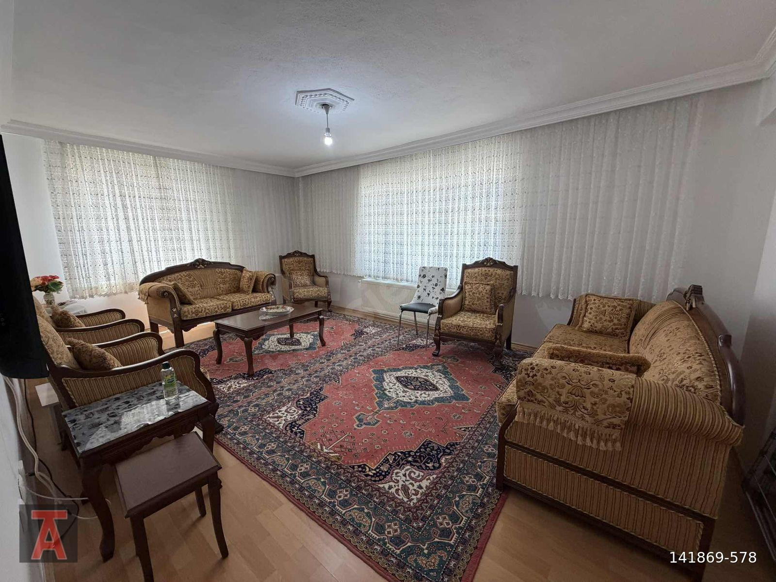 PİYADE MAH'DE CADDE YAKINI G.METREKARE KAT KONUMUNDA 3+1 DAİRE
