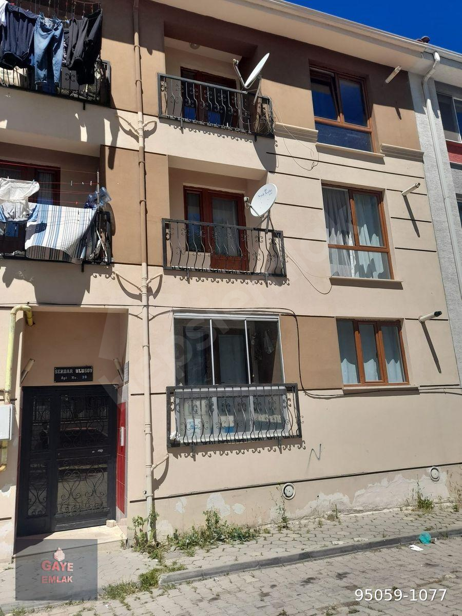 GAYE EMLAKTAN TRAMVAY DURAĞI YAKINI KİRALIK 2+0