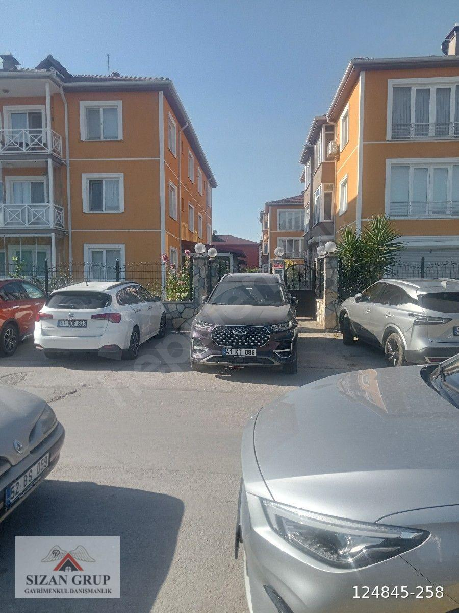 YAHYA KAPTAN 🍀 GÖKKUŞAĞI SİTESİNDE. 3+1 135M2 KİRALIK DAİRE