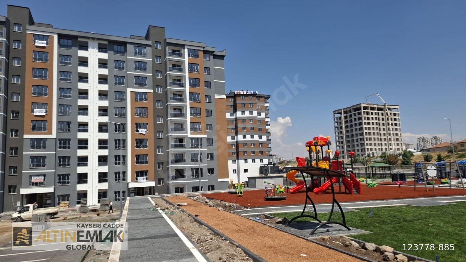 ALTIN CADDE/ YILDIRIM BEYAZIT KANALBOYU LÜKS 3+1