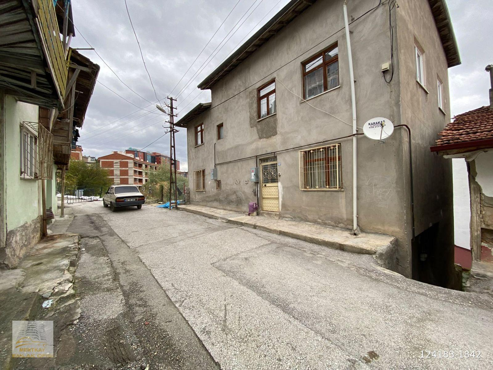 MERTKAY GAYRİMENKUL’DEN KALEARDI MAHALLESİ’NDE KİRALIK 2+0 DAİRE