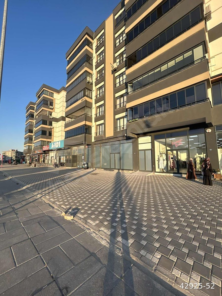 BEŞTEPE ANA BULVAR ÜZERİNDE SİTEDE SATILIK 3.5+1 LÜKS DAİRE