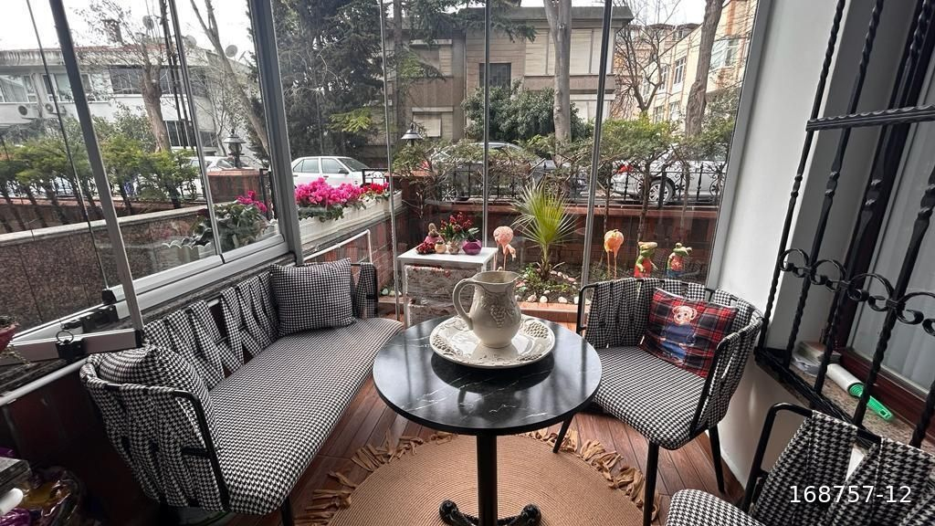 FLORYA ŞENLİKKÖY'DE 4+1 BAHÇE KATI KİRALIK DAİRE...