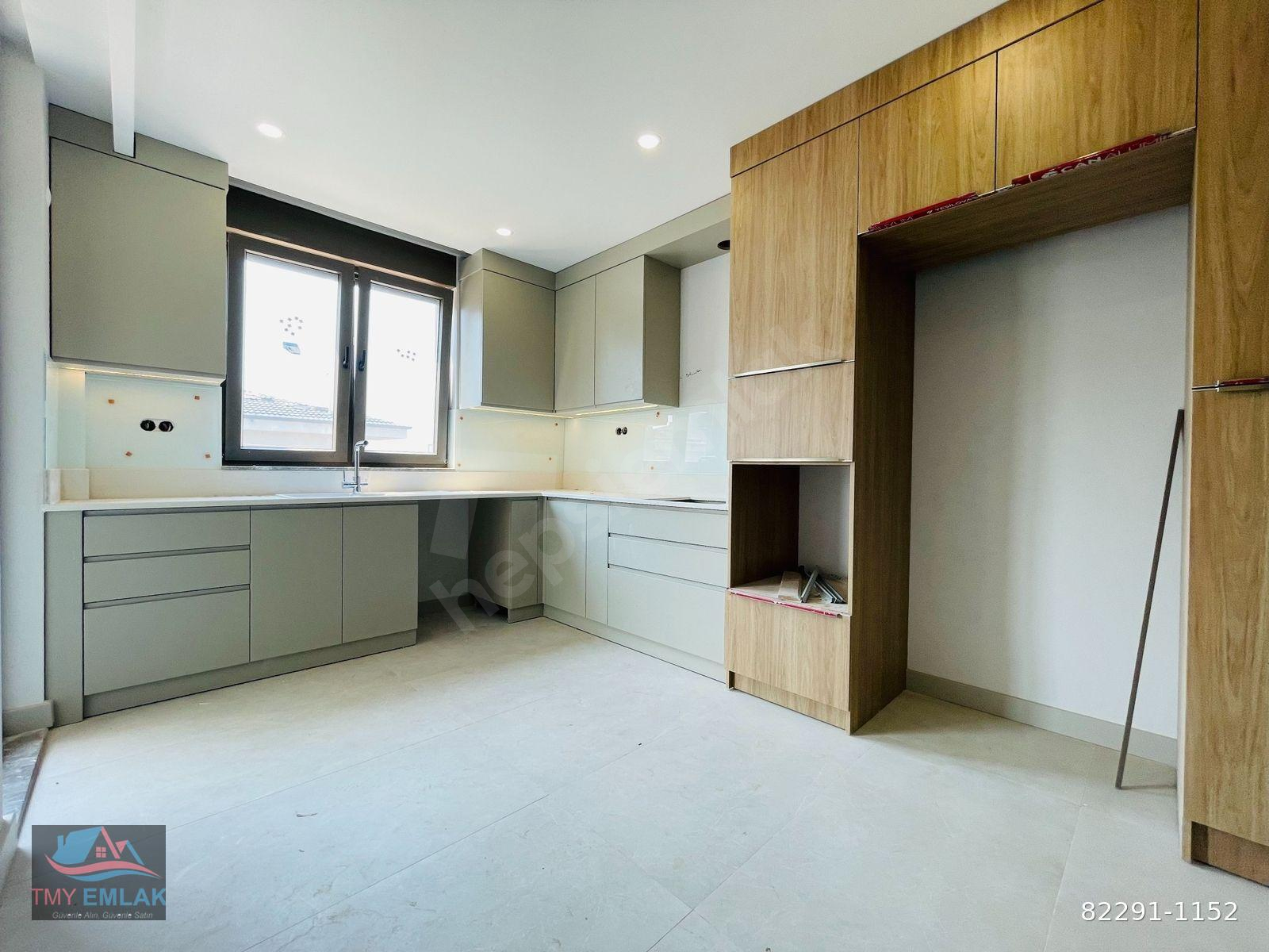 EBEVEYN BANYOLU GİYİNME ODALI YERDEN ISITMALI LÜX 2+1 DAİRE