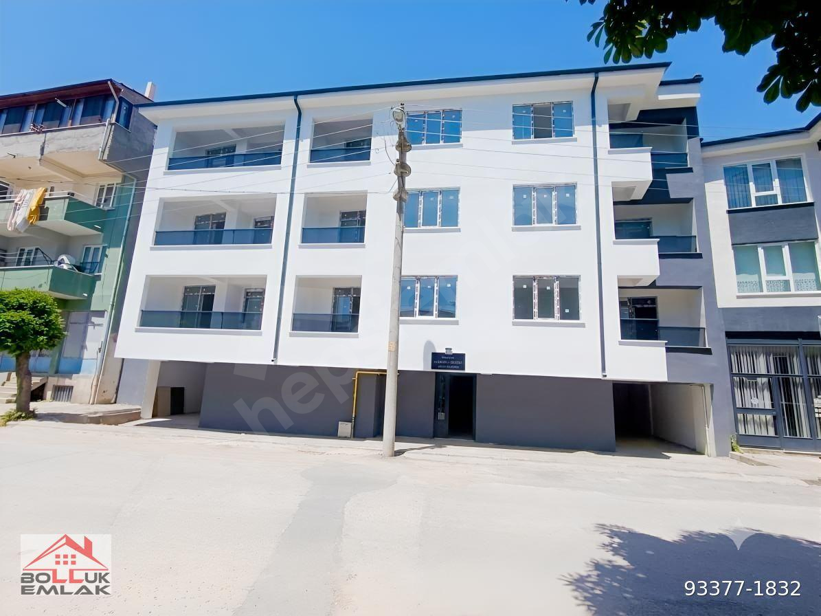 BOLLUK'DAN ULTRA LÜKS EBEVEYN BANYOLU YERDEN ISITMALI 139M2 3+1