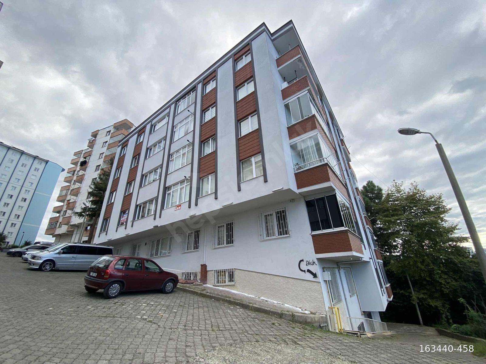 Bahçecik'te satılık fırsat 3 + 1 geniş daire
