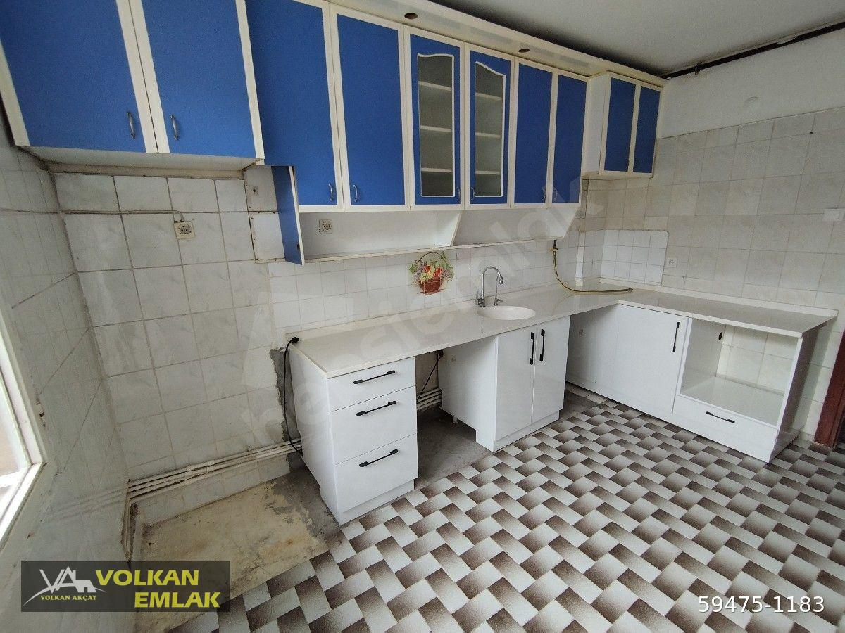 VOLKAN EMLAKTAN EVKA3 BORNOVA ANKARA CAD. YAKINI