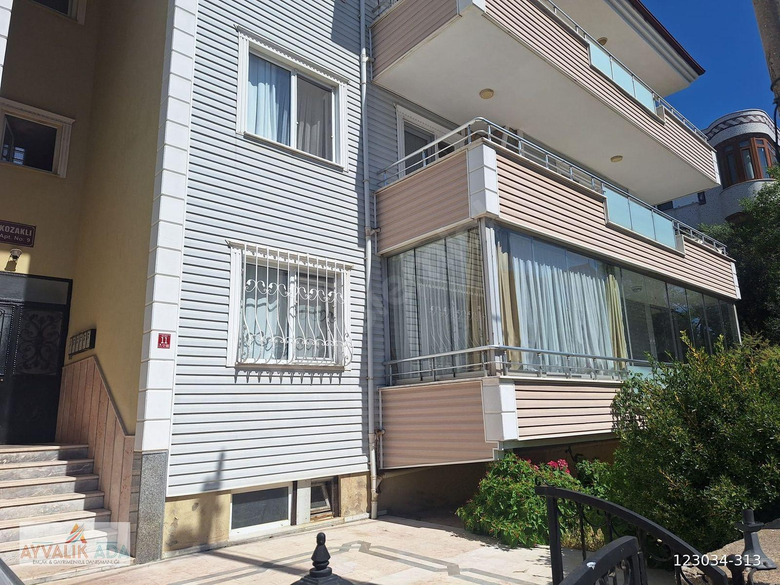 AYVALIK ADA EMLAK'TAN OKULLAR BÖLGESİNDE SATILIK 3+1 DAİRE