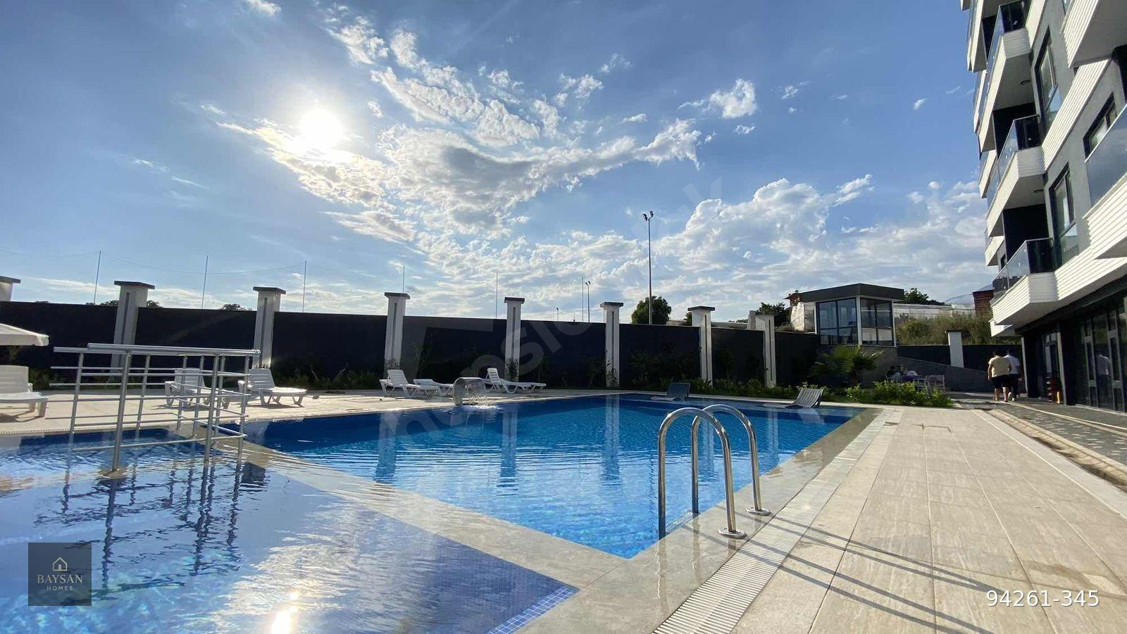 LÜKS SİTEDE FULL EŞYALI 1+1 SATILIK DAİRE