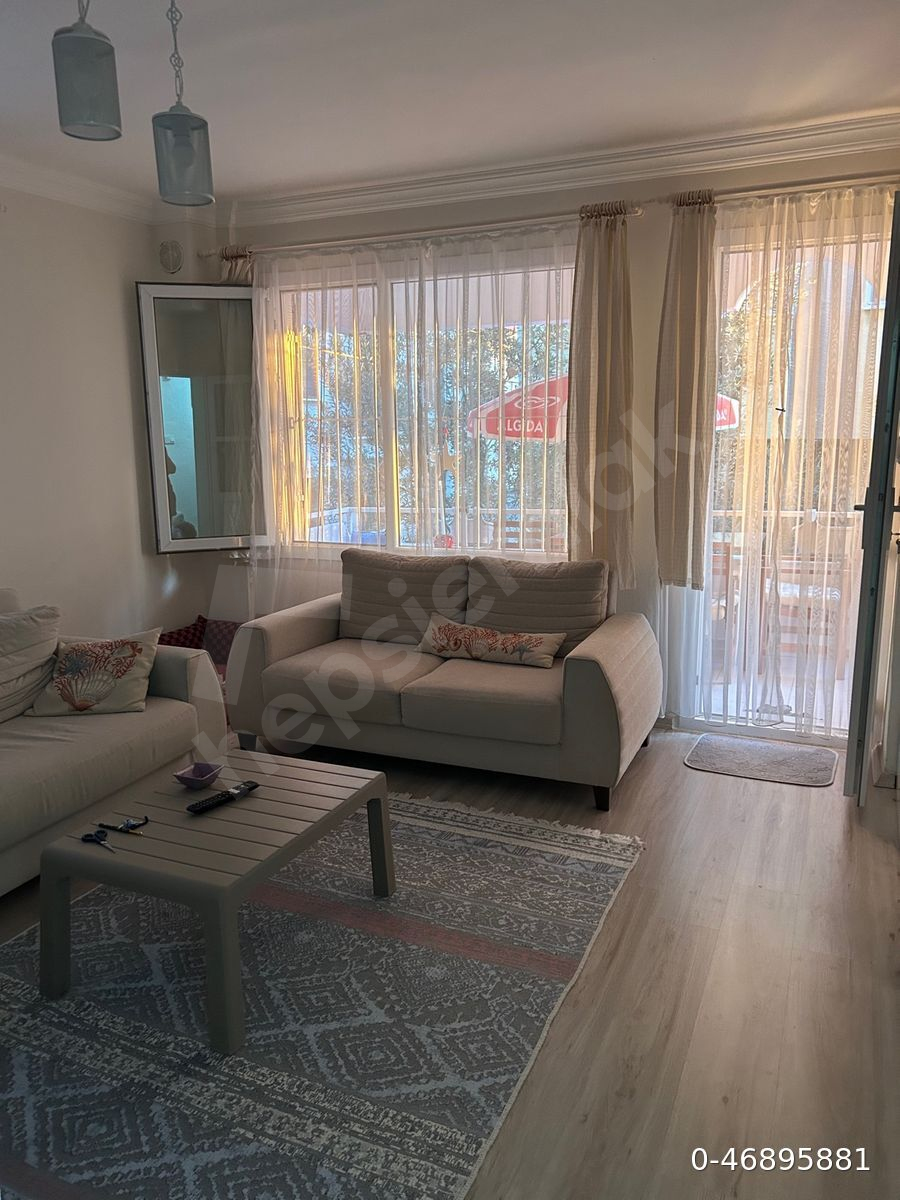 Sahibinden Midilli Feribotları Karşısı Eski Garaj Yanında 2+1