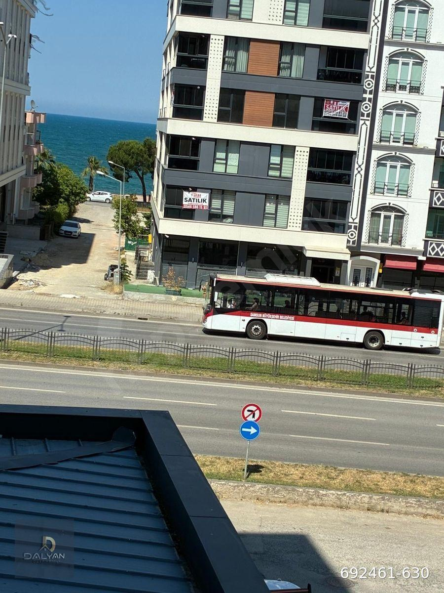 ATAKUM'UN EN CANLI LOKASYONUNDA SAHİLE 100 M ANAYOL KENARI