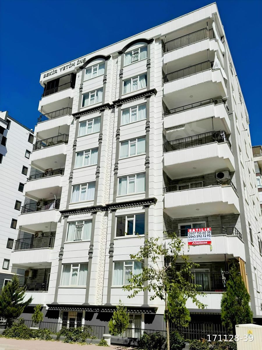ONUR GAYRİMENKULDEN GÜZELŞEHİR MERKEZİ KONUMDA SATILIK 3+1 DAİRE