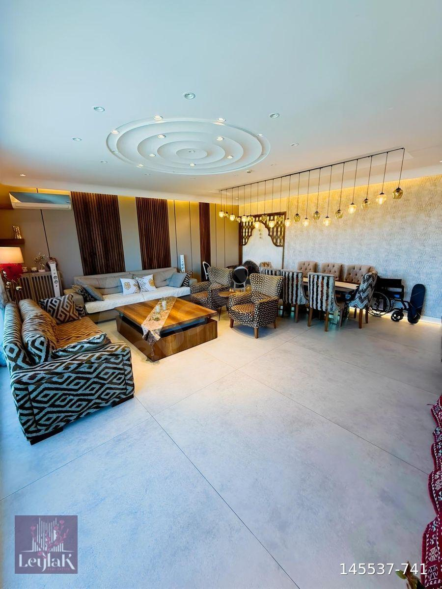 BATIŞEHİR'DE AÇIK MANZARALI SATILIK 4+1 DAİRE