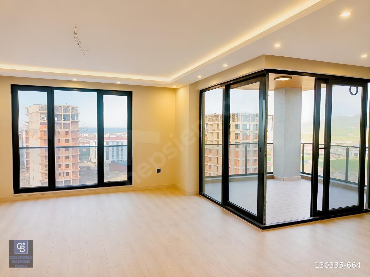 KARŞIYAKA MAHALLESİ NOVA PARKTA SATILIK 3+1 DAİRE