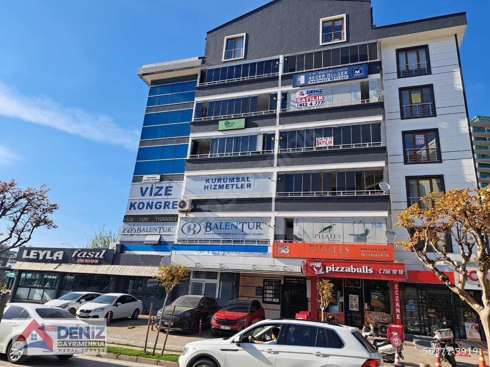 ÖZLÜCE BULVARINDA SATILIK OFİS BÜRO 3+1 160 M2 DAİRE