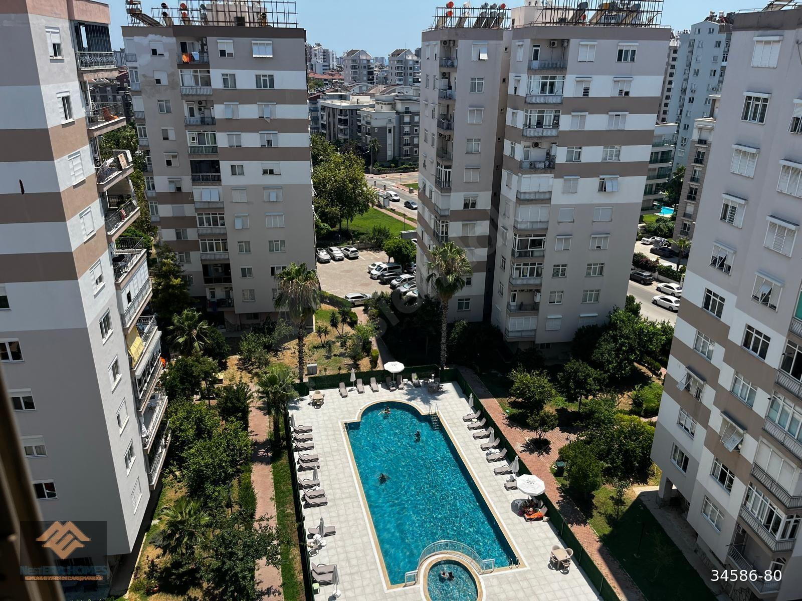 YALI CADDESİNDE SİTE İÇİ HAVUZLU GENİŞ 3+1 KİRALIK DAİRE