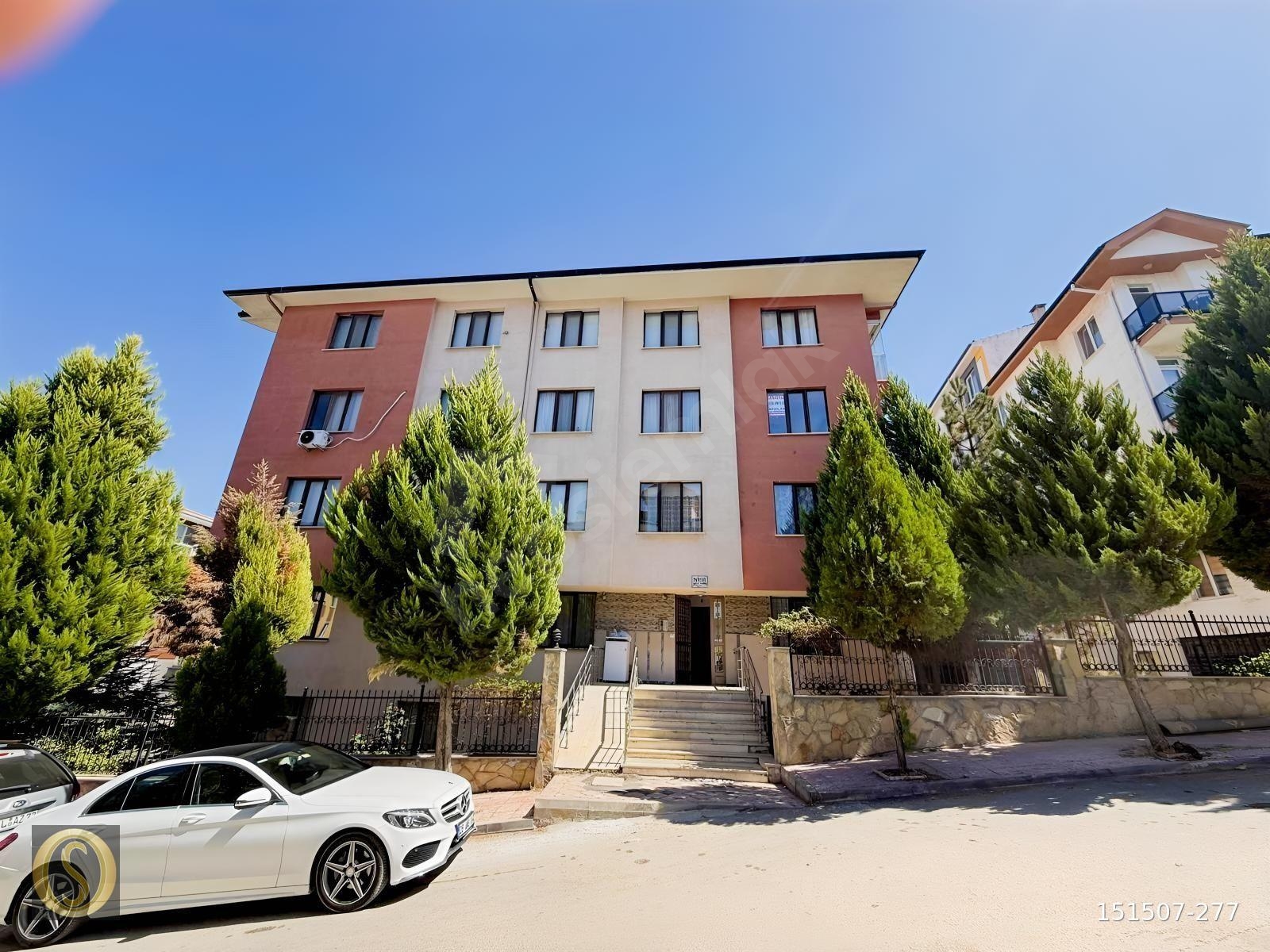 SARILAR GM'DEN FIRSAT SATILIK 2+1 ARAKAT KOMBİLİ ASANSÖRLÜ DAİRE