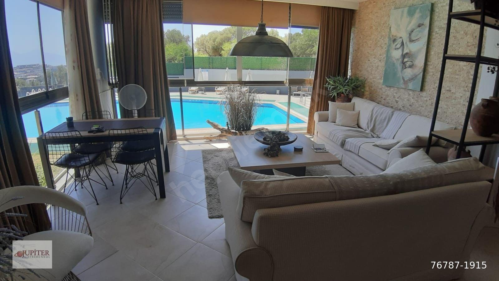 KUŞADASI MERKEZDE SATILIK KOMPLE LÜKS EŞYALI 2+1 DAİRE