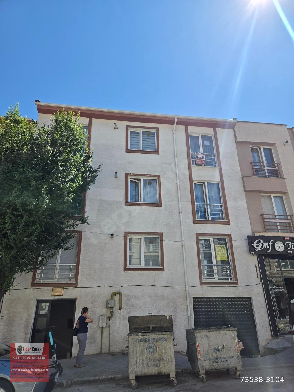 ESKİŞEHİR BÜYÜKDERE MAHALLESİNDE KİRALIK EŞYALI 1+1 DAİRE
