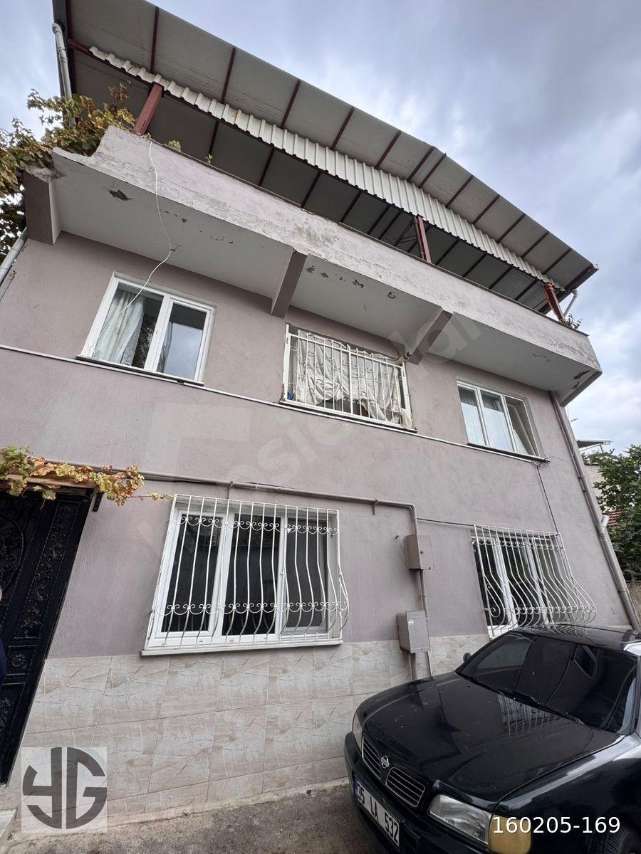 YEDİSELVİLER’DE MERKEZİ KONUMDA GENİŞ VE FERAH 2+1 KİRALIK DAİRE