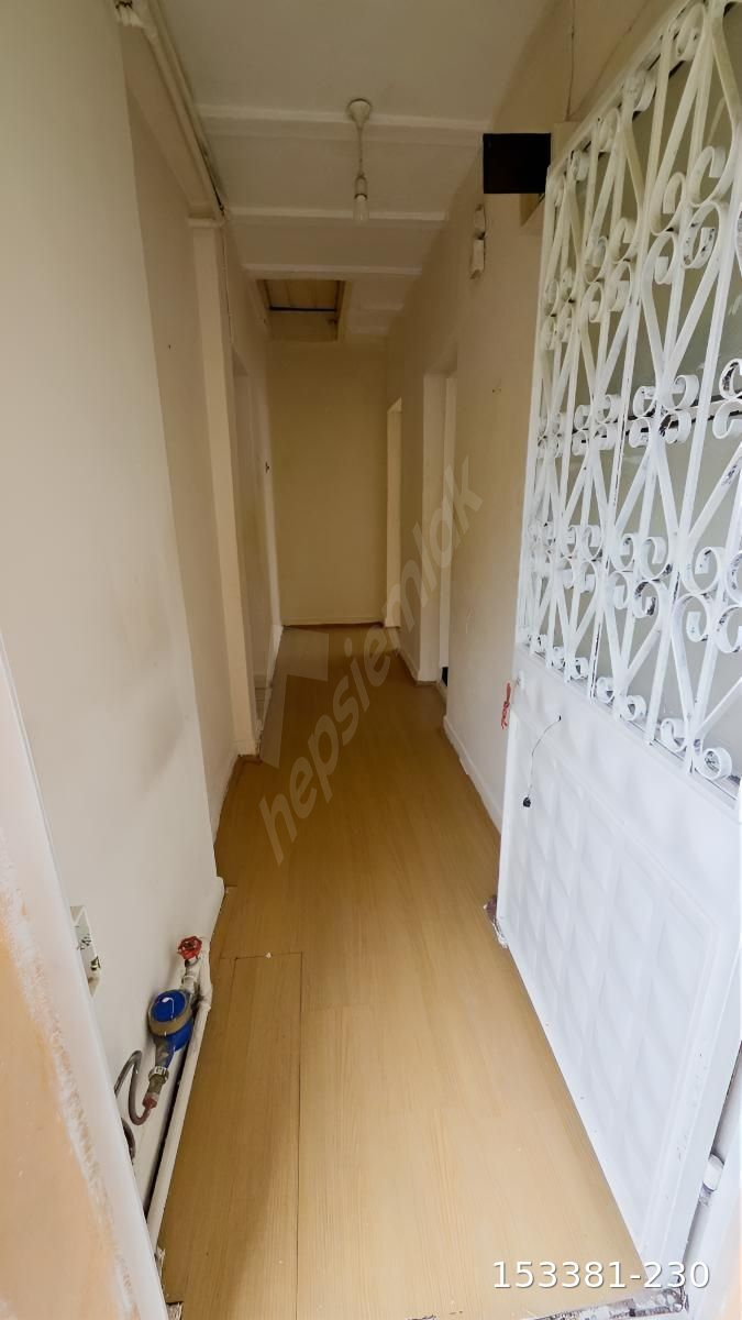 kiralik mustakil yangın Evi 2+1 bahceli carsi içi