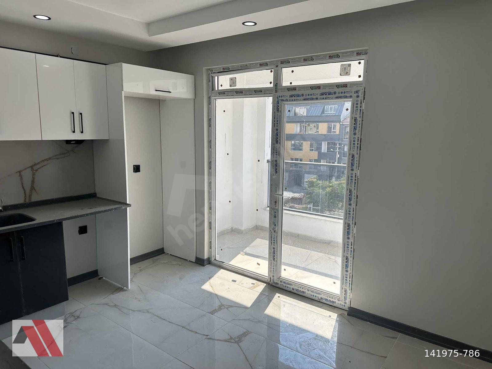 SÜMBÜLLER'DEN CADDE YAKINI Z.ISITMA E.BANYO 145M2 GENİŞ 3+1DAİRE