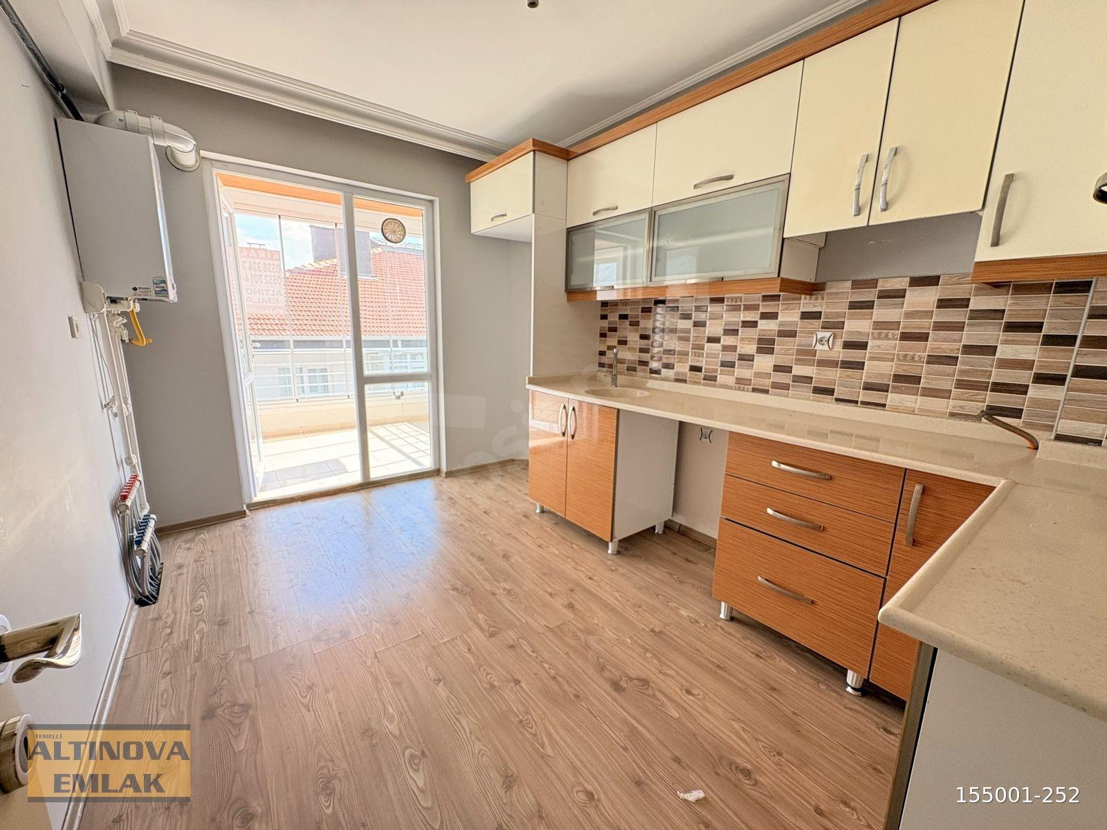 DOĞANTEPE'DE, 3. KAT, GÜNEYDOĞU CEPHELİ, KİLERLİ DAİRE!