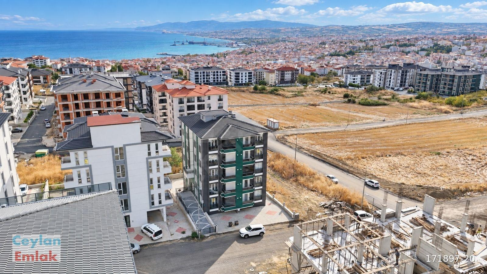 Atatürk Mahallesi Merkezi Konumda Geniş Kullanışlı 1+1 Daire