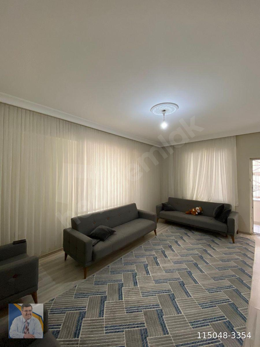 BAHÇIVAN MAHALLESİNDE SATILIK GENİŞ 2+1 DAİRE